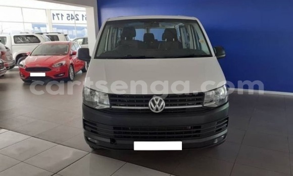 Buy Used Volkswagen Transporter White Car in Mbabane in Manzini