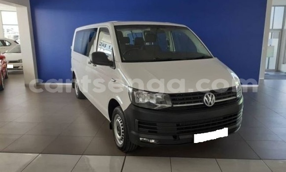 Buy Used Volkswagen Transporter White Car in Mbabane in Manzini Buy Used Volkswagen Transporter White Car in Mbabane in Manzini