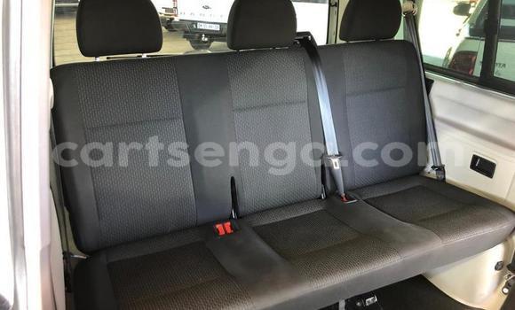 Buy Used Volkswagen Transporter White Car in Ezulwini in Hhohho Buy Used Volkswagen Transporter White Car in Ezulwini in Hhohho