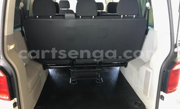 Buy Used Volkswagen Transporter White Car in Ezulwini in Hhohho Buy Used Volkswagen Transporter White Car in Ezulwini in Hhohho