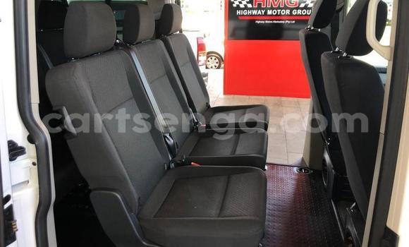 Buy Used Volkswagen Transporter White Car in Ezulwini in Hhohho Buy Used Volkswagen Transporter White Car in Ezulwini in Hhohho