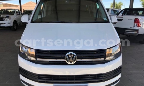 Buy Used Volkswagen Transporter White Car in Ezulwini in Hhohho Buy Used Volkswagen Transporter White Car in Ezulwini in Hhohho
