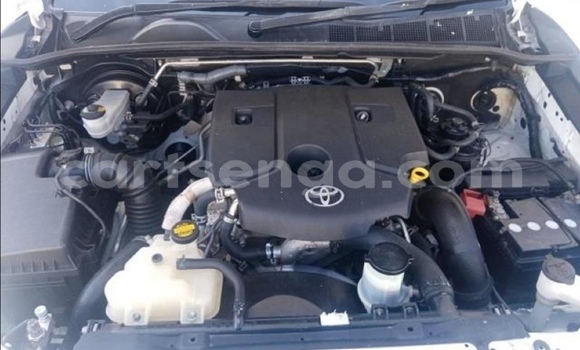 Nunua Ilio tumika Toyota Hilux White Gari ndani ya Mhlambanyatsi nchini Manzini Nunua Ilio tumika Toyota Hilux White Gari ndani ya Mhlambanyatsi nchini Manzini