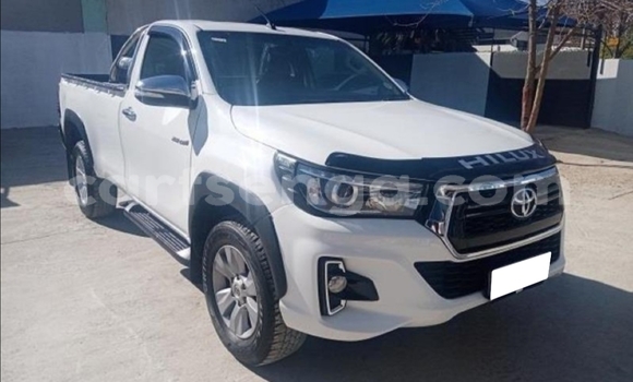 Nunua Ilio tumika Toyota Hilux White Gari ndani ya Mhlambanyatsi nchini Manzini Nunua Ilio tumika Toyota Hilux White Gari ndani ya Mhlambanyatsi nchini Manzini