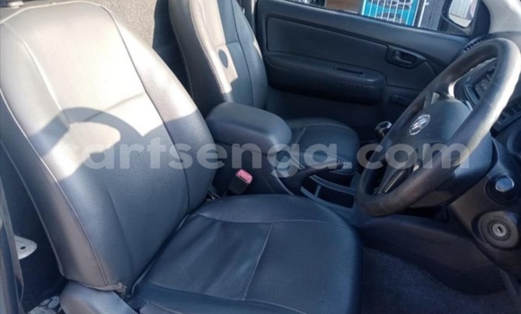 Nunua Ilio tumika Toyota Hilux White Gari ndani ya Bulembu nchini Hhohho Nunua Ilio tumika Toyota Hilux White Gari ndani ya Bulembu nchini Hhohho