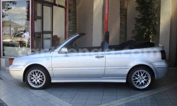 Nunua Ilio tumika Volkswagen Golf Silver Gari ndani ya Ezulwini nchini Hhohho Nunua Ilio tumika Volkswagen Golf Silver Gari ndani ya Ezulwini nchini Hhohho