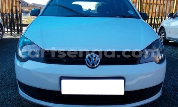 Acheter Occasion Voiture Volkswagen Polo Blanc à Lobamba, Manzini