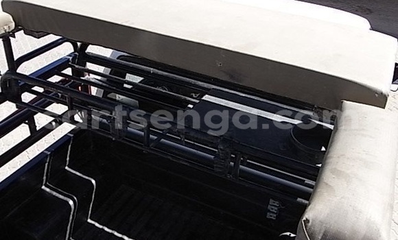 Buy Used Toyota Hilux White Car in Mbabane in Manzini Buy Used Toyota Hilux White Car in Mbabane in Manzini