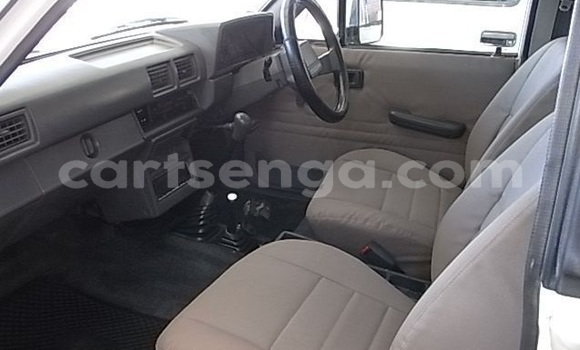 Buy Used Toyota Hilux White Car in Mbabane in Manzini Buy Used Toyota Hilux White Car in Mbabane in Manzini