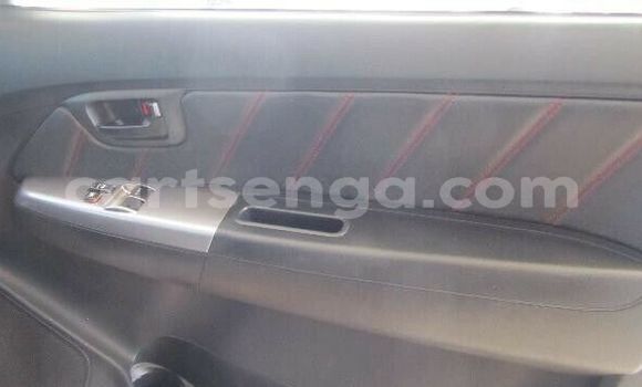 Buy Used Toyota Hilux Silver Car in Manzini in Manzini Buy Used Toyota Hilux Silver Car in Manzini in Manzini