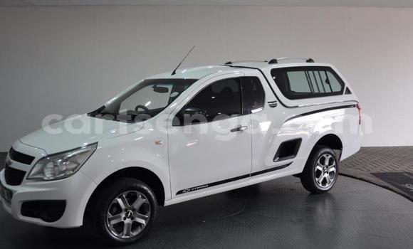 Buy Used Chevrolet Corsa White Car in Hlatikulu in Shiselweni District Buy Used Chevrolet Corsa White Car in Hlatikulu in Shiselweni District