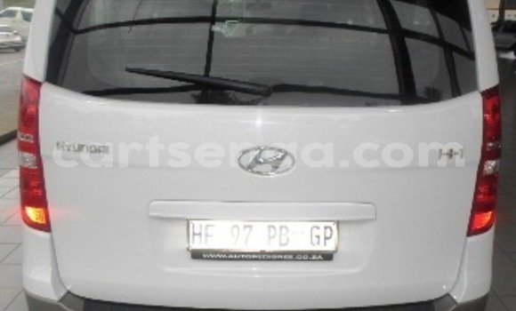 Acheter Occasion Voiture Hyundai H1 Blanc à Bhunya, Manzini Acheter Occasion Voiture Hyundai H1 Blanc à Bhunya, Manzini