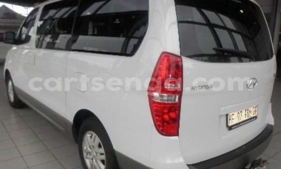 Acheter Occasion Voiture Hyundai H1 Blanc à Bhunya, Manzini Acheter Occasion Voiture Hyundai H1 Blanc à Bhunya, Manzini