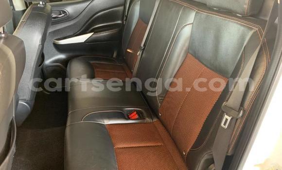 Buy Used Nissan Navara White Car in Mbabane in Manzini Buy Used Nissan Navara White Car in Mbabane in Manzini