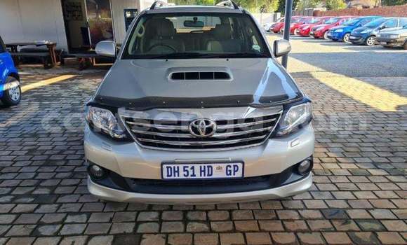 Buy Used Toyota Fortuner Silver Car in Mbabane in Manzini Buy Used Toyota Fortuner Silver Car in Mbabane in Manzini