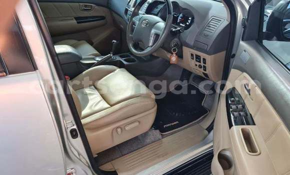 Buy Used Toyota Fortuner Silver Car in Mbabane in Manzini Buy Used Toyota Fortuner Silver Car in Mbabane in Manzini