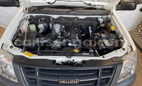 Buy Used Isuzu KB White Car in Mbabane in Manzini Buy Used Isuzu KB White Car in Mbabane in Manzini