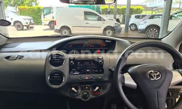 Buy Used Toyota Etios White Car in Hluti in Shiselweni District Buy Used Toyota Etios White Car in Hluti in Shiselweni District