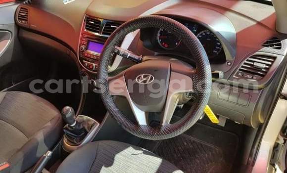 Buy Used Hyundai Accent Silver Car in Hluti in Shiselweni District Buy Used Hyundai Accent Silver Car in Hluti in Shiselweni District
