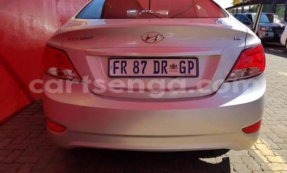 Buy Used Hyundai Accent Silver Car in Hluti in Shiselweni District Buy Used Hyundai Accent Silver Car in Hluti in Shiselweni District