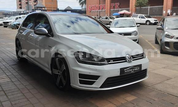 Nunua Ilio tumika Volkswagen Golf R White Gari ndani ya Ezulwini nchini Hhohho