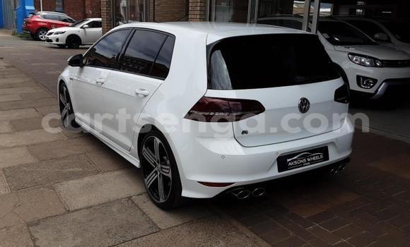 Acheter Occasion Voiture Volkswagen Golf R Blanc à Ezulwini, Hhohho Acheter Occasion Voiture Volkswagen Golf R Blanc à Ezulwini, Hhohho