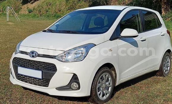 Nunua Ilio tumika Hyundai i10 White Gari ndani ya Ezulwini nchini Hhohho Nunua Ilio tumika Hyundai i10 White Gari ndani ya Ezulwini nchini Hhohho