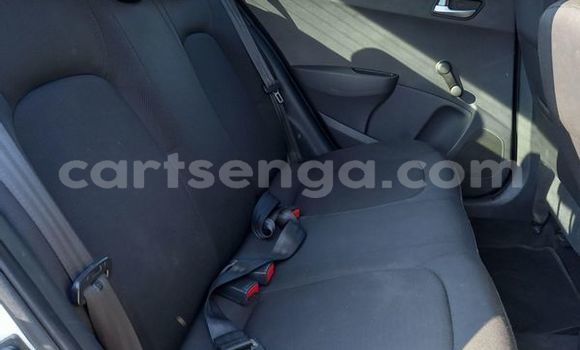 Nunua Ilio tumika Hyundai i10 White Gari ndani ya Ezulwini nchini Hhohho Nunua Ilio tumika Hyundai i10 White Gari ndani ya Ezulwini nchini Hhohho