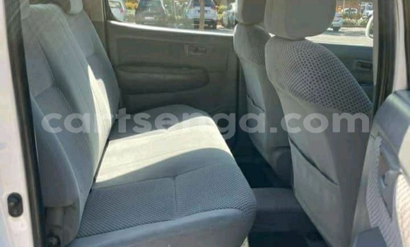 Buy Used Toyota Hilux White Car in Ezulwini in Hhohho Buy Used Toyota Hilux White Car in Ezulwini in Hhohho