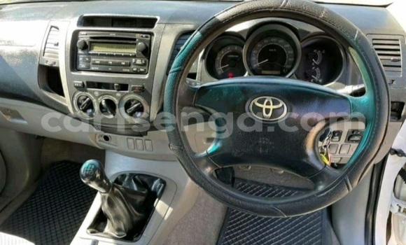 Buy Used Toyota Hilux White Car in Ezulwini in Hhohho Buy Used Toyota Hilux White Car in Ezulwini in Hhohho