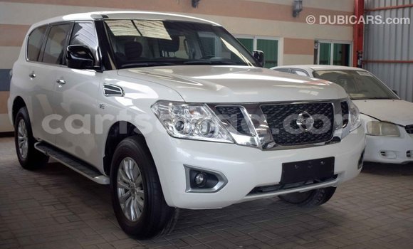 Buy Import Nissan Patrol White Car in Import - Dubai in Hhohho Buy Import Nissan Patrol White Car in Import - Dubai in Hhohho