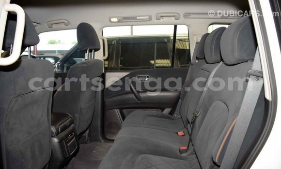 Buy Import Nissan Patrol White Car in Import - Dubai in Hhohho Buy Import Nissan Patrol White Car in Import - Dubai in Hhohho
