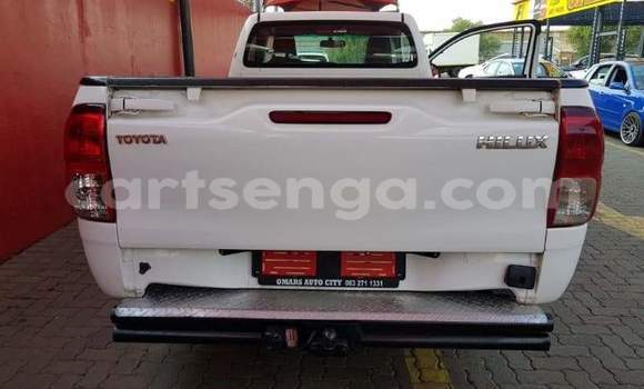 Acheter Occasion Voiture Toyota Hilux Blanc à Manzini, Manzini Acheter Occasion Voiture Toyota Hilux Blanc à Manzini, Manzini