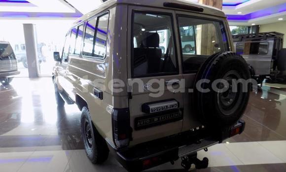 Buy Used Toyota Land Cruiser Other Car in Lobamba in Manzini Buy Used Toyota Land Cruiser Other Car in Lobamba in Manzini