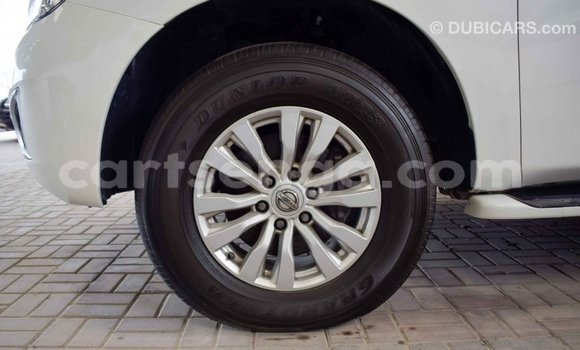 Buy Import Nissan Patrol White Car in Import - Dubai in Hhohho Buy Import Nissan Patrol White Car in Import - Dubai in Hhohho