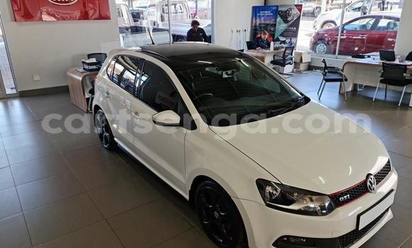 Nunua Ilio tumika Volkswagen Polo GTI White Gari ndani ya Manzini nchini Manzini Nunua Ilio tumika Volkswagen Polo GTI White Gari ndani ya Manzini nchini Manzini