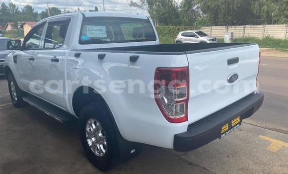 Nunua Ilio tumika Ford Ranger White Gari ndani ya Bhunya nchini Manzini Nunua Ilio tumika Ford Ranger White Gari ndani ya Bhunya nchini Manzini