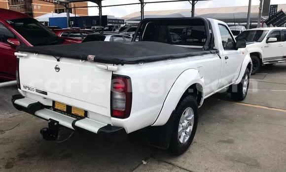Nunua Ilio tumika Nissan NP 300 White Gari ndani ya Bhunya nchini Manzini Nunua Ilio tumika Nissan NP 300 White Gari ndani ya Bhunya nchini Manzini