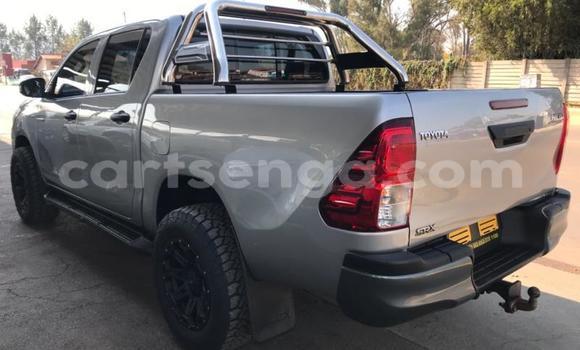 Nunua Ilio tumika Toyota Hilux Silver Gari ndani ya Bhunya nchini Manzini Nunua Ilio tumika Toyota Hilux Silver Gari ndani ya Bhunya nchini Manzini