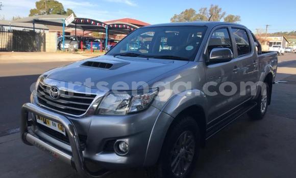 Nunua Ilio tumika Toyota Hilux Silver Gari ndani ya Bhunya nchini Manzini Nunua Ilio tumika Toyota Hilux Silver Gari ndani ya Bhunya nchini Manzini