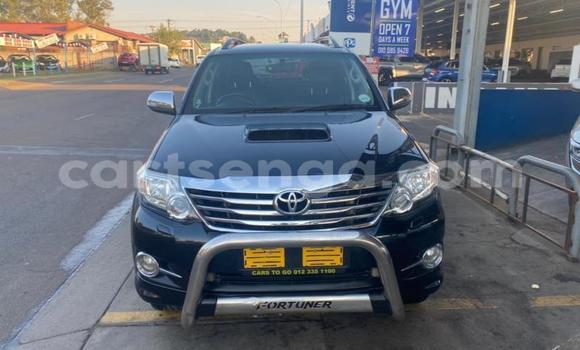 Nunua Ilio tumika Toyota Fortuner Silver Gari ndani ya Bhunya nchini Manzini Nunua Ilio tumika Toyota Fortuner Silver Gari ndani ya Bhunya nchini Manzini