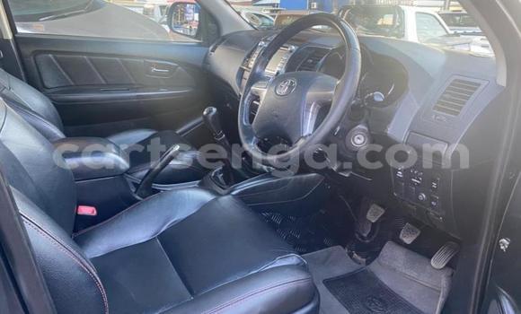 Nunua Ilio tumika Toyota Fortuner Silver Gari ndani ya Bhunya nchini Manzini Nunua Ilio tumika Toyota Fortuner Silver Gari ndani ya Bhunya nchini Manzini