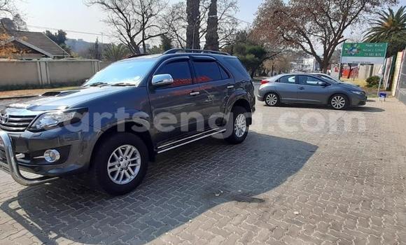 Buy Used Toyota Fortuner Silver Car in Bhunya in Manzini