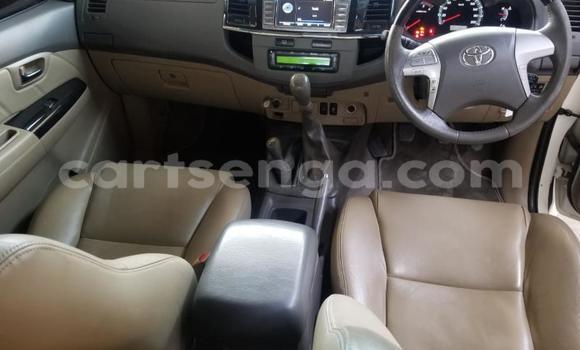 Nunua Ilio tumika Toyota Fortuner White Gari ndani ya Bhunya nchini Manzini Nunua Ilio tumika Toyota Fortuner White Gari ndani ya Bhunya nchini Manzini