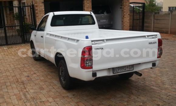 Buy Used Toyota Hilux White Car in Big Bend in Lubombo Buy Used Toyota Hilux White Car in Big Bend in Lubombo