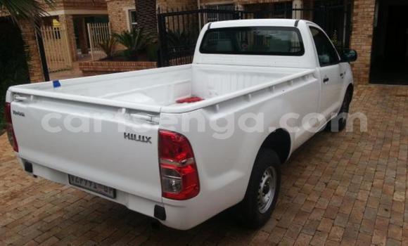 Buy Used Toyota Hilux White Car in Big Bend in Lubombo Buy Used Toyota Hilux White Car in Big Bend in Lubombo