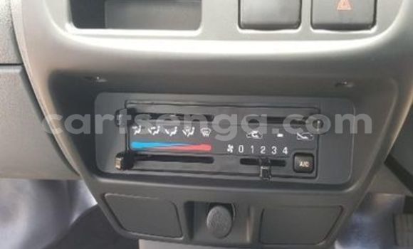 Acheter Occasion Voiture Nissan NP 300 Blanc à Big Bend, Lubombo District Acheter Occasion Voiture Nissan NP 300 Blanc à Big Bend, Lubombo District