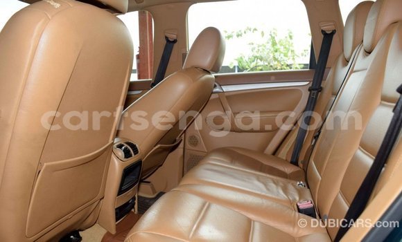 Buy Import Porsche Cayenne Green Car in Import - Dubai in Hhohho Buy Import Porsche Cayenne Green Car in Import - Dubai in Hhohho