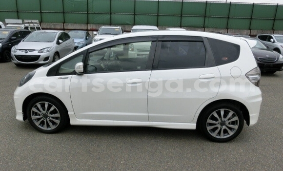 Nunua Ilio tumika Honda FIT Other Gari ndani ya Big Bend nchini Lubombo Nunua Ilio tumika Honda FIT Other Gari ndani ya Big Bend nchini Lubombo