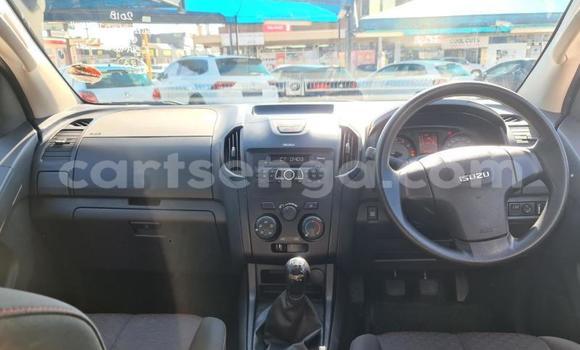 Acheter Occasion Voiture Isuzu KB Blanc à Big Bend, Lubombo District Acheter Occasion Voiture Isuzu KB Blanc à Big Bend, Lubombo District